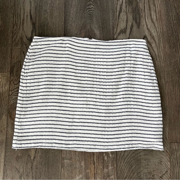 GAP NWT Blue Stripe Mini Skirt Lined Size 10 - Picture 1 of 7